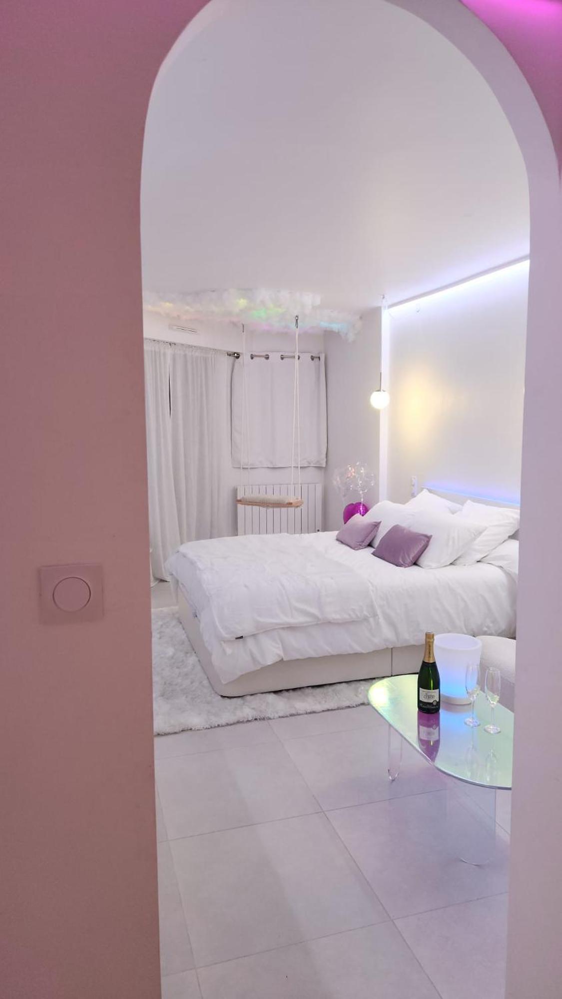 Love Room A 30 Mn Des Plages Et De Vannes Questembert Экстерьер фото